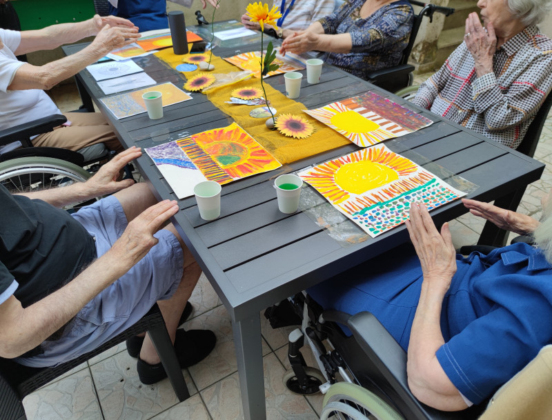 Atelier d'art thérapie avec les "Fées mieux-être"